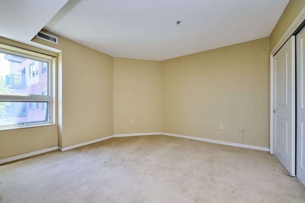 Condominium at 175 Cottage St # 504, Chelsea MA 02150, Chelsea, photo 22 of 31