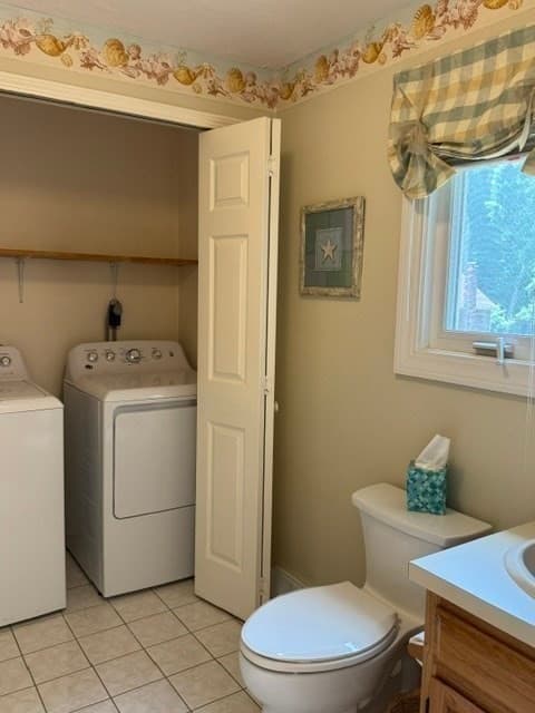 Condominium at 142 Copperwood Dr # 142, Stoughton MA 02072, photo 13 of 28