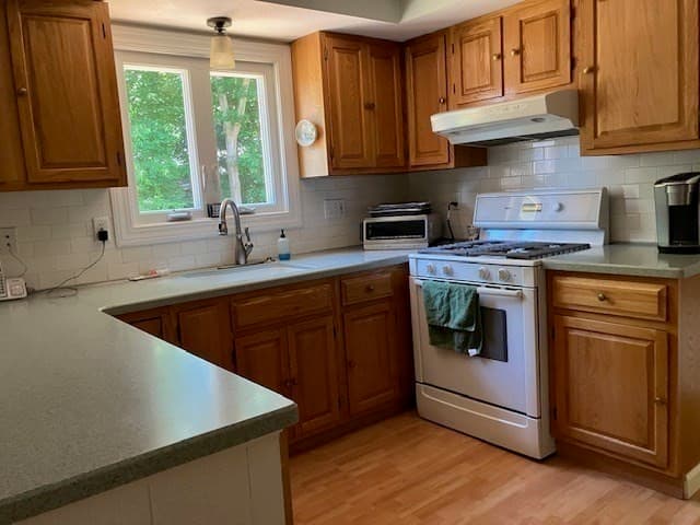 Condominium at 142 Copperwood Dr # 142, Stoughton MA 02072, photo 9 of 28