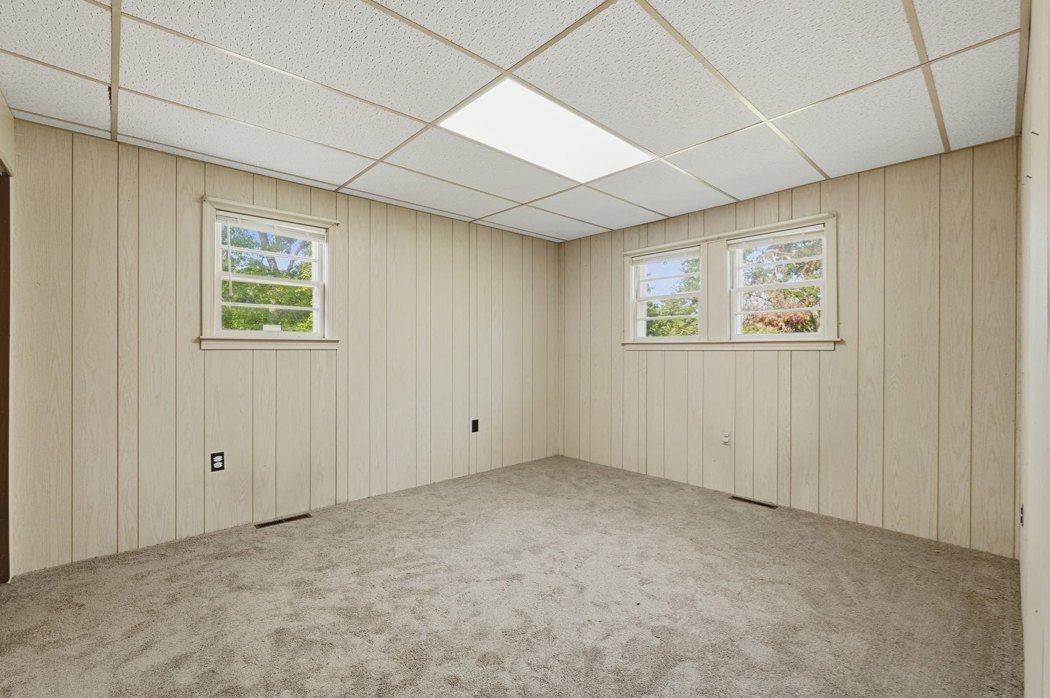 Single Family Residence at 272 Glen Charlie Rd, Wareham MA 02538, photo 27 of 39