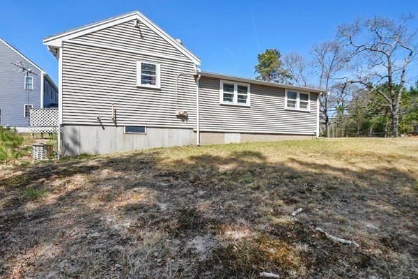 Single Family Residence at 272 Glen Charlie Rd, Wareham MA 02538, photo 3 of 39