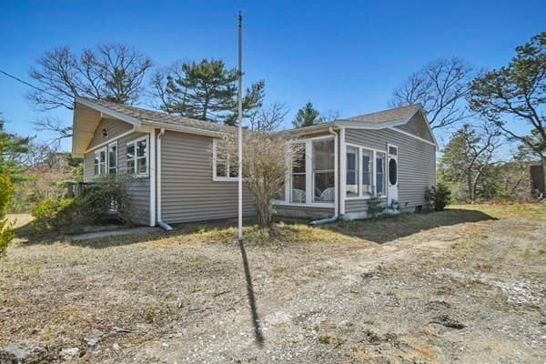 272 Glen Charlie Rd, Wareham MA 02538
