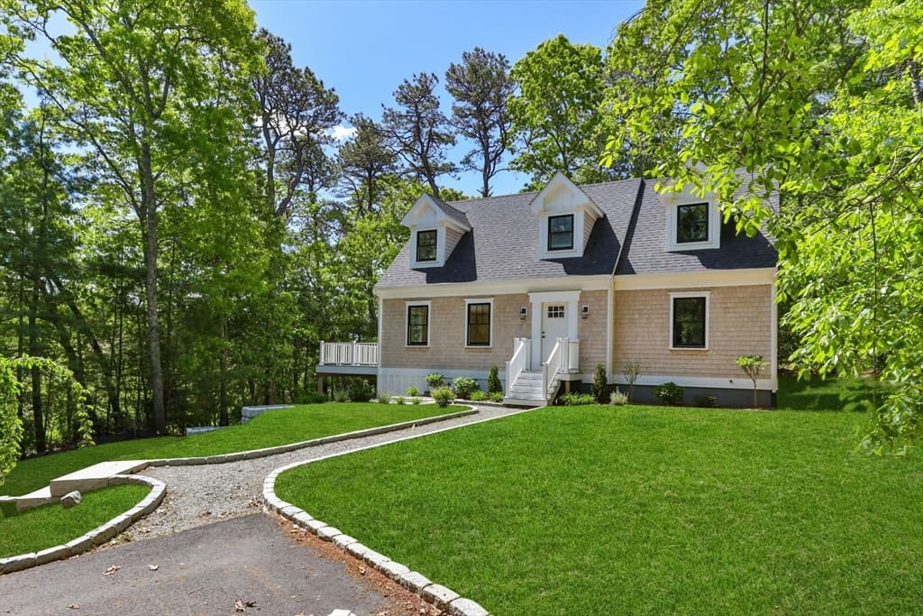 Single Family Residence at 41 Little John Rd, Falmouth MA 02536, photo 2 of 34