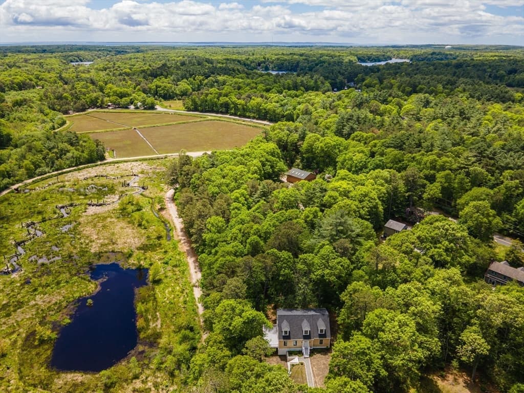 Single Family Residence at 41 Little John Rd, Falmouth MA 02536, photo 31 of 34