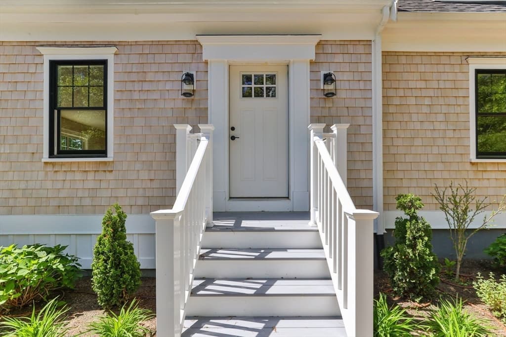 Single Family Residence at 41 Little John Rd, Falmouth MA 02536, photo 4 of 34