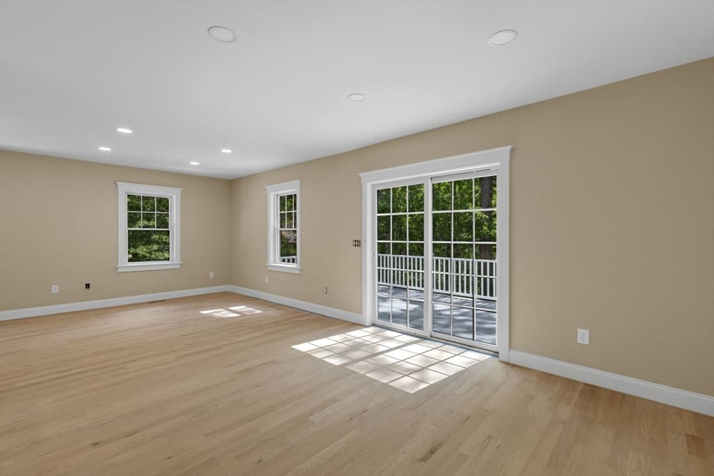 Single Family Residence at 41 Little John Rd, Falmouth MA 02536, photo 8 of 34