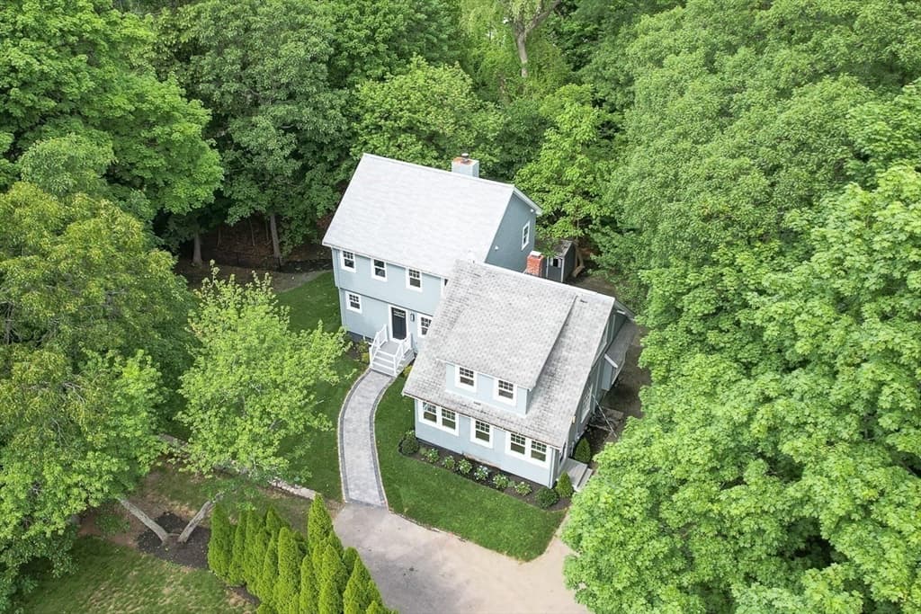 Single Family Residence at 9 Brookside Place, Winchester MA 01890, photo 2 of 41