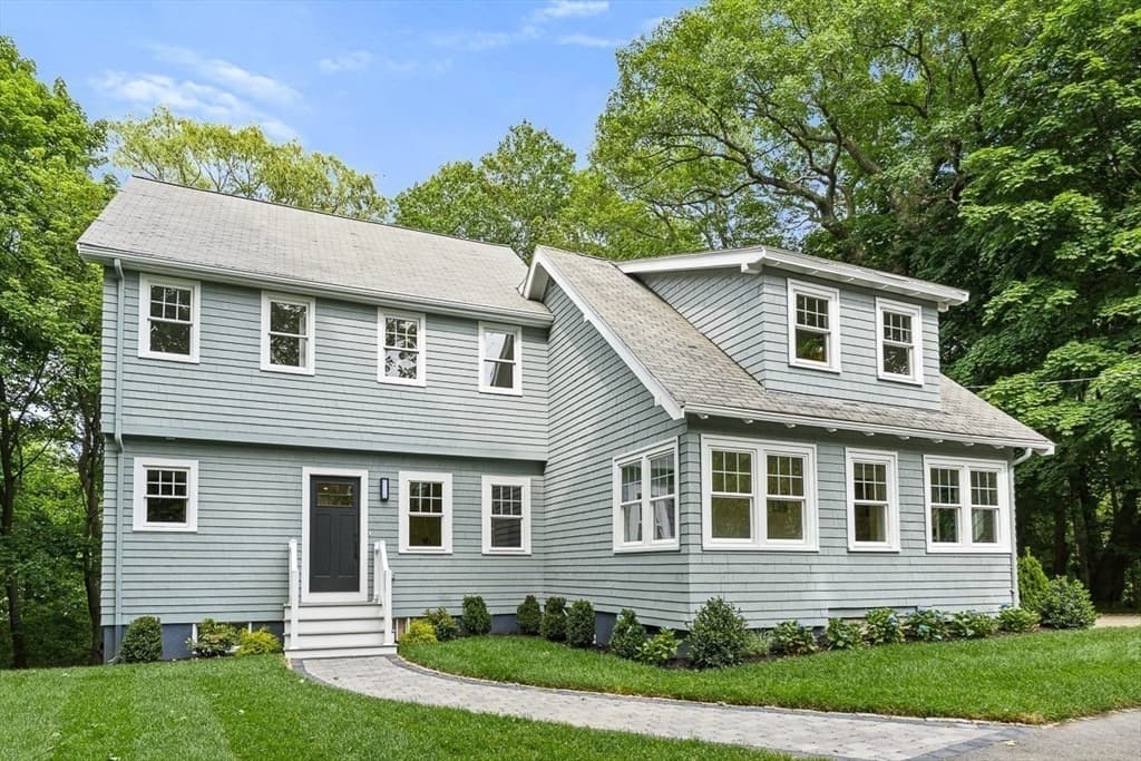 Single Family Residence at 9 Brookside Place, Winchester MA 01890, photo 3 of 41