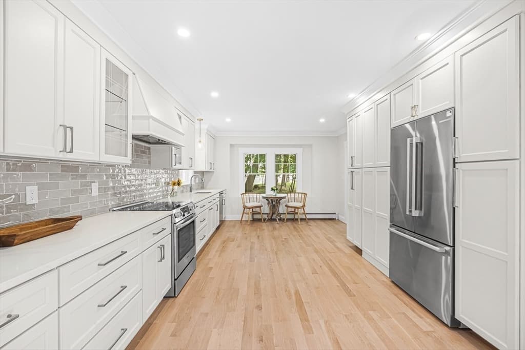 Single Family Residence at 9 Brookside Place, Winchester MA 01890, photo 11 of 41