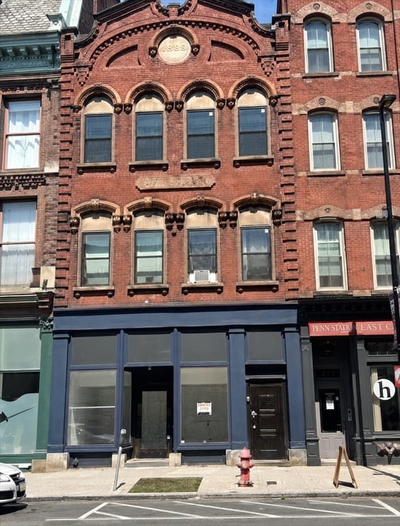 181-183 High St, Holyoke MA 01040