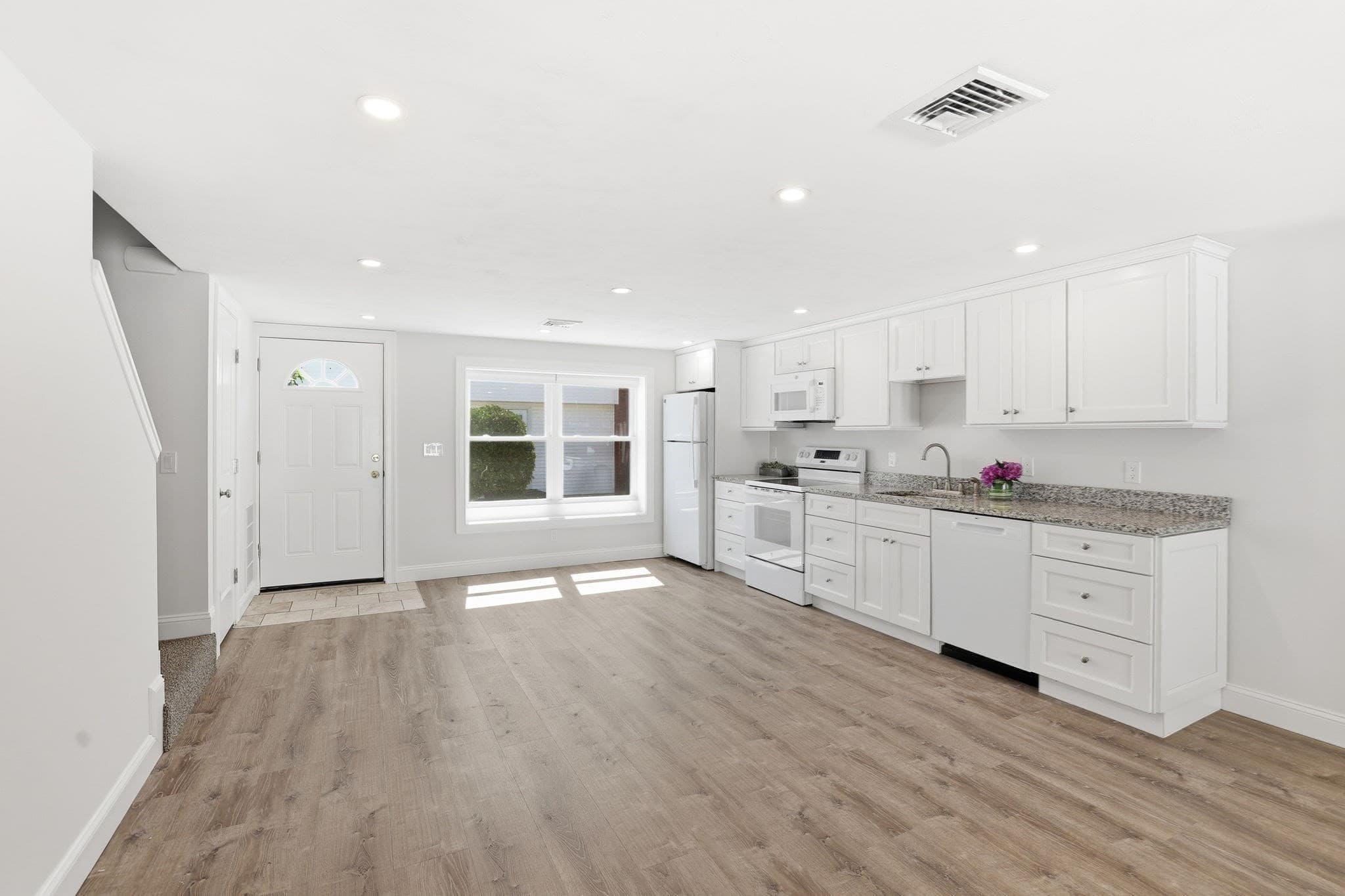 Condominium at 66 Pine Valley Dr # 27A, Falmouth MA 02540, Falmouth, photo 7 of 24