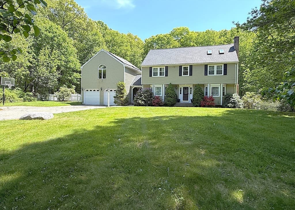 Single Family Residence at 23 Bellstone Dr, Bellingham MA 02019, Bellingham, photo 36 of 36