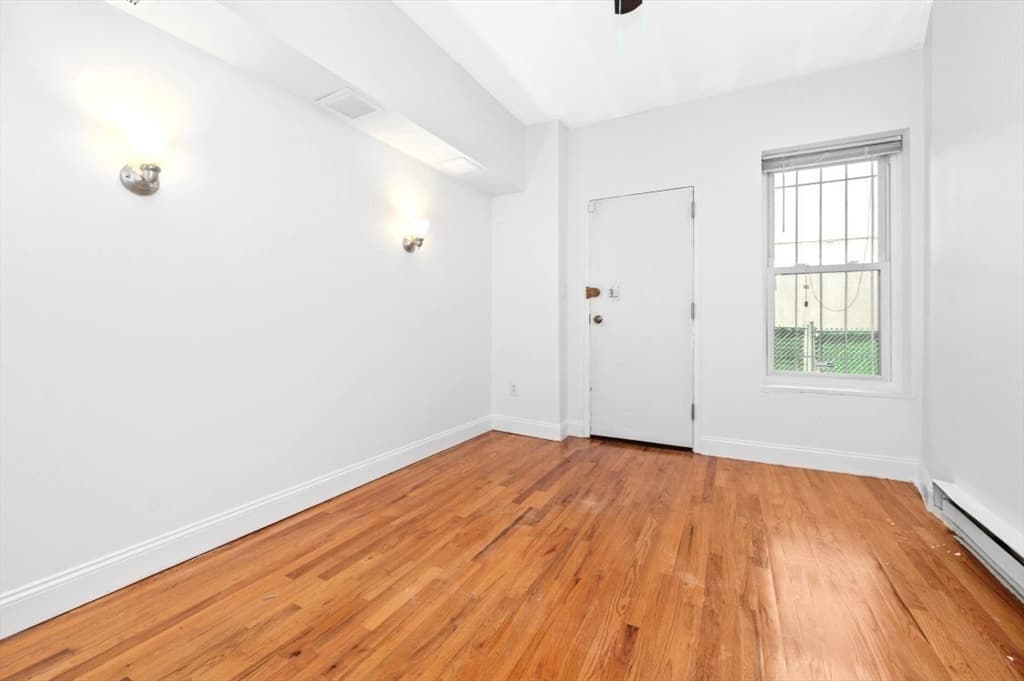 Condominium at 881 Harrison Ave # 1, Boston MA 02118, photo 11 of 23