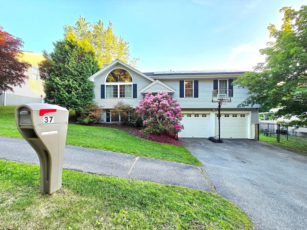 37 Moreland Green Dr, Worcester MA 01609 photo 40
