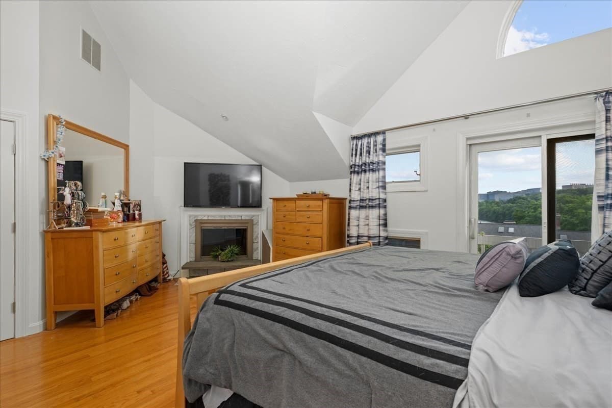 Condominium at 35 Eastern Point Dr # 34, Shrewsbury MA 01545, photo 14 of 37