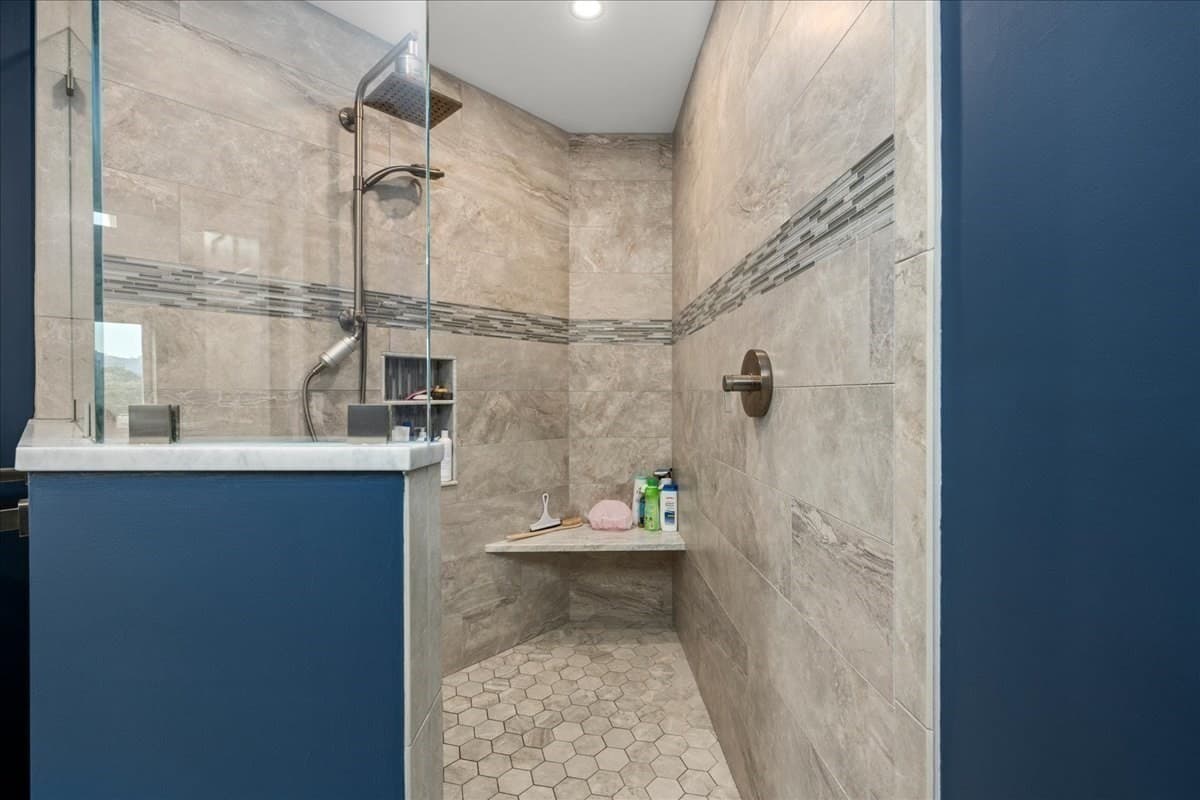 Condominium at 35 Eastern Point Dr # 34, Shrewsbury MA 01545, photo 18 of 37