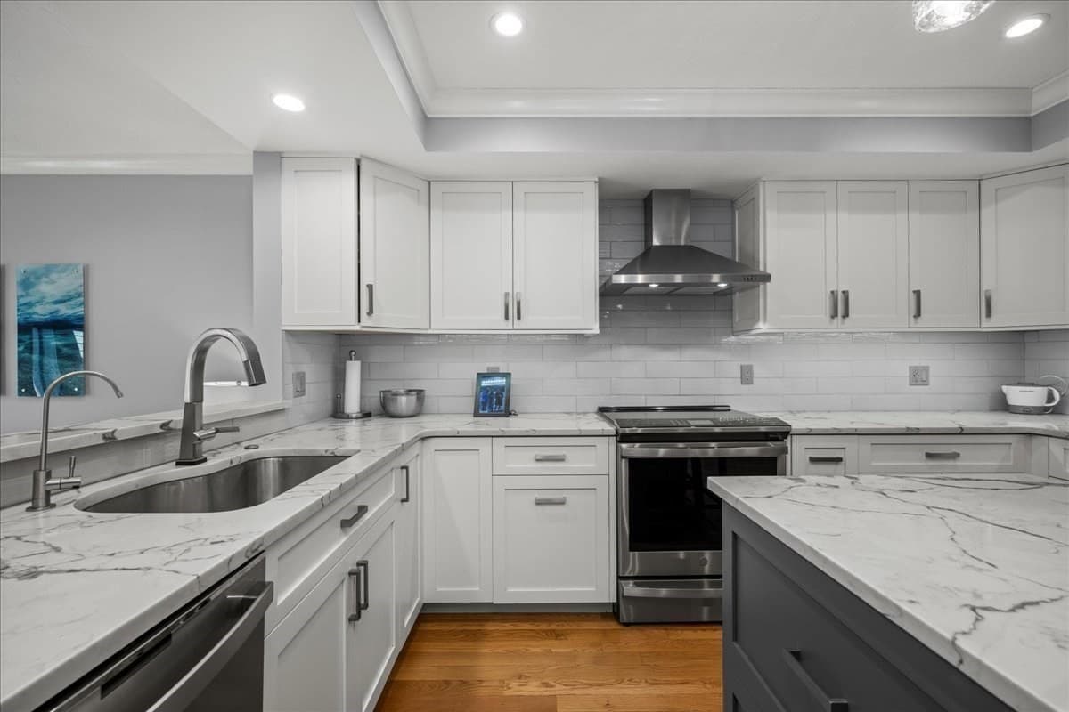 Condominium at 35 Eastern Point Dr # 34, Shrewsbury MA 01545, photo 4 of 37