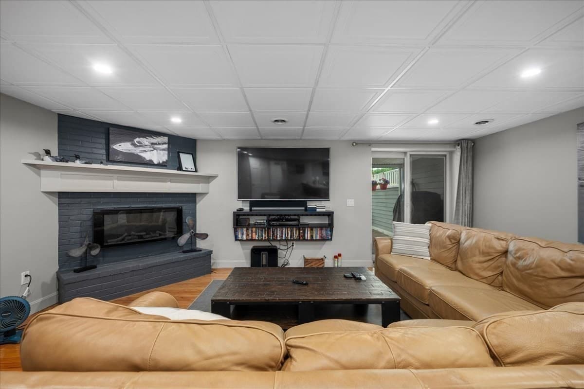 Condominium at 35 Eastern Point Dr # 34, Shrewsbury MA 01545, photo 25 of 37