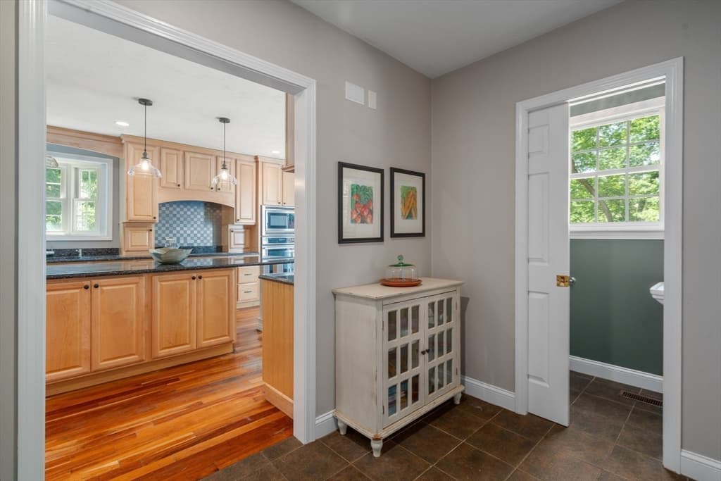 18 Wood Street, Southborough MA 01772 photo 16
