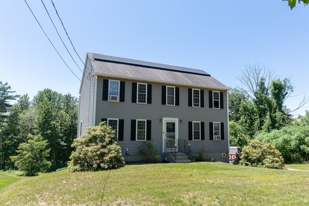 632 Southbridge Road, Warren MA 01083