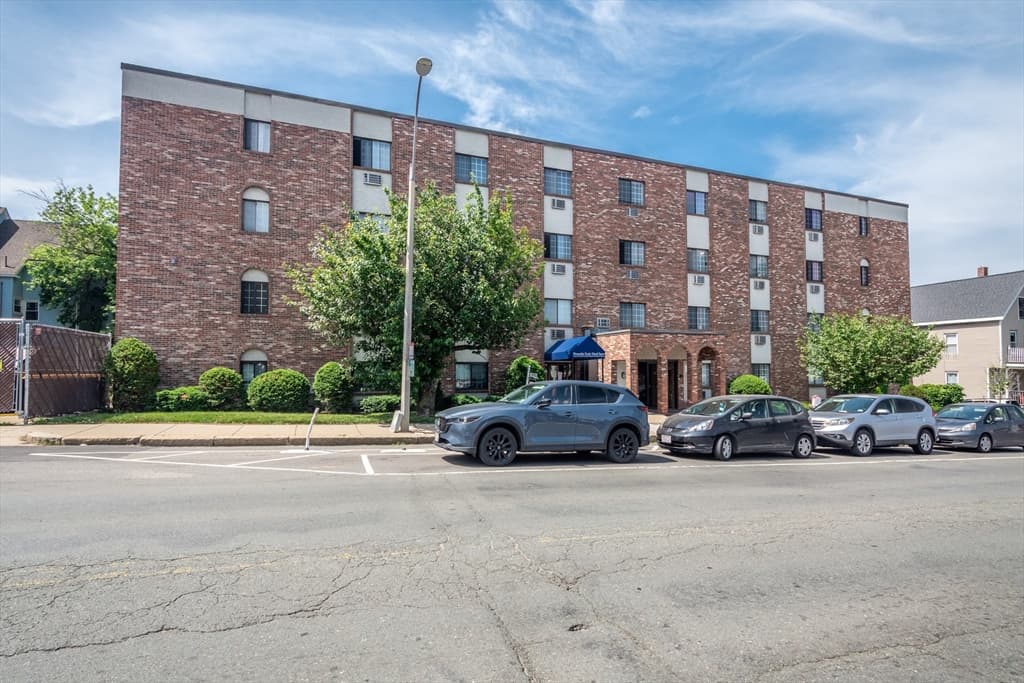 474 Broadway # 46, Somerville MA 02145 photo 24