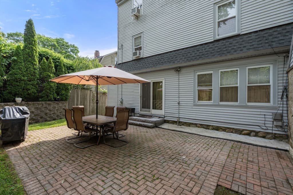 20 Berkmans St, Worcester MA 01602 photo 21