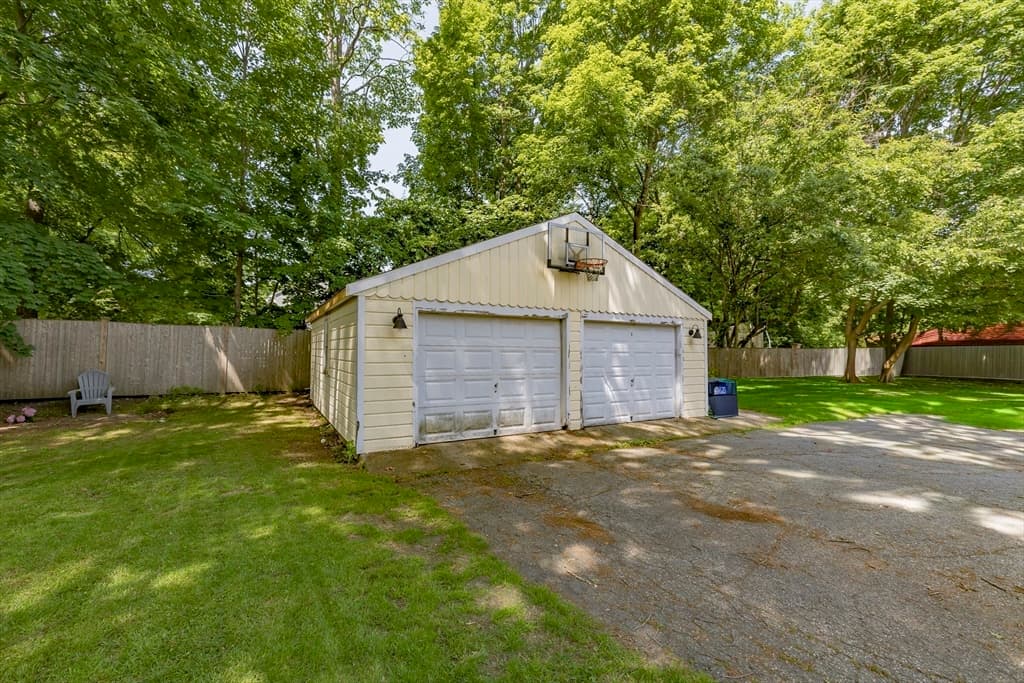 Condominium at 58 Maple Ave # 58, Andover MA 01810, Andover, photo 8 of 29