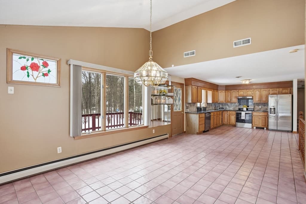 80 Elizabeth Dr, Ludlow MA 01056 photo 13