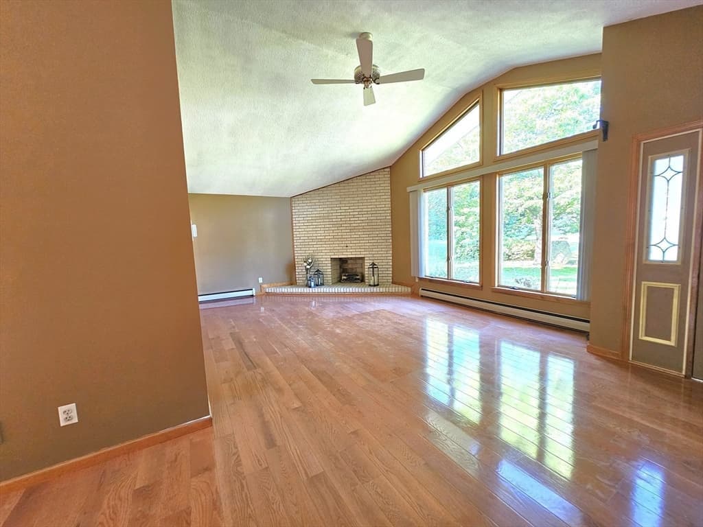 80 Elizabeth Dr, Ludlow MA 01056 photo 8