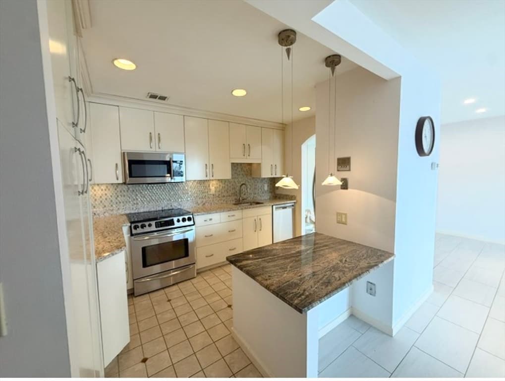 1 Seal Harbor Rd # 815, Winthrop MA 02152 photo 3