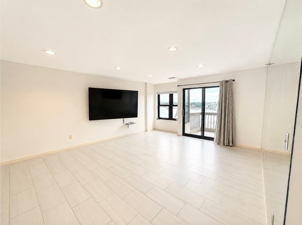 1 Seal Harbor Rd # 815, Winthrop MA 02152 photo 5