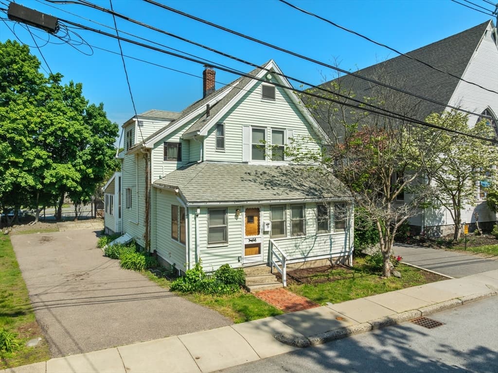 Single Family Residence at 25 Curve St, Newton MA 02465, photo 2 of 40