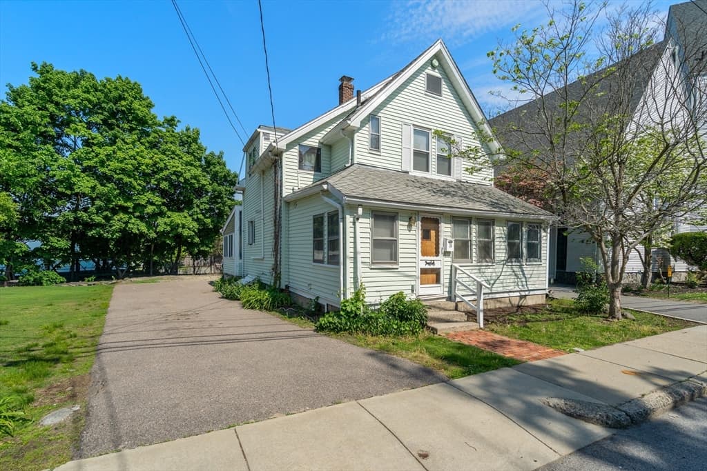 Single Family Residence at 25 Curve St, Newton MA 02465, photo 3 of 40