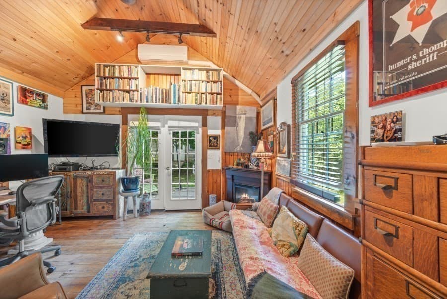 Single Family Residence at 29 Jernegan Ave, Edgartown MA 02539, Edgartown, photo 35 of 42