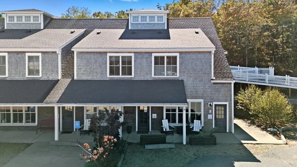 Commercial Sale at 1 Mariners # A, Edgartown MA 02539, photo 7 of 23