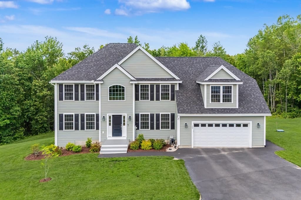Single Family Residence at 265 Standish Ln, Hudson NH 03051, Hudson