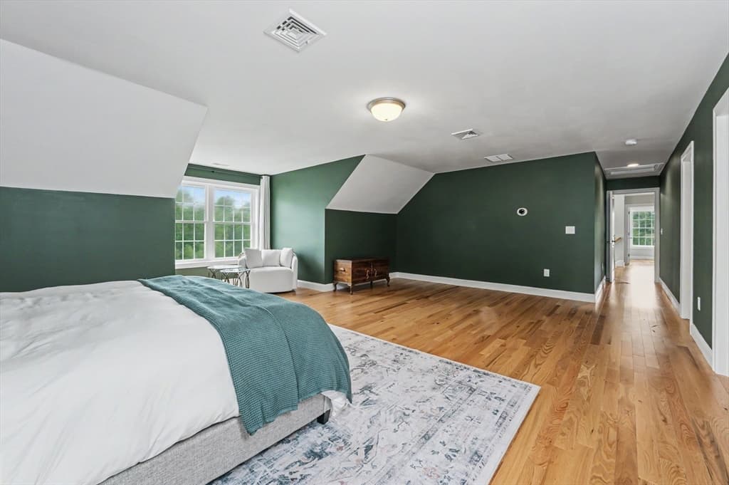 Single Family Residence at 265 Standish Ln, Hudson NH 03051, Hudson, photo 18 of 35