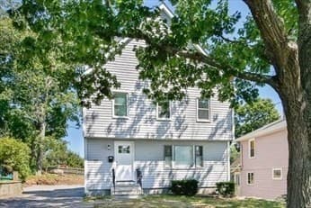 77 Rock Glen Rd, Medford MA 02155 photo 2