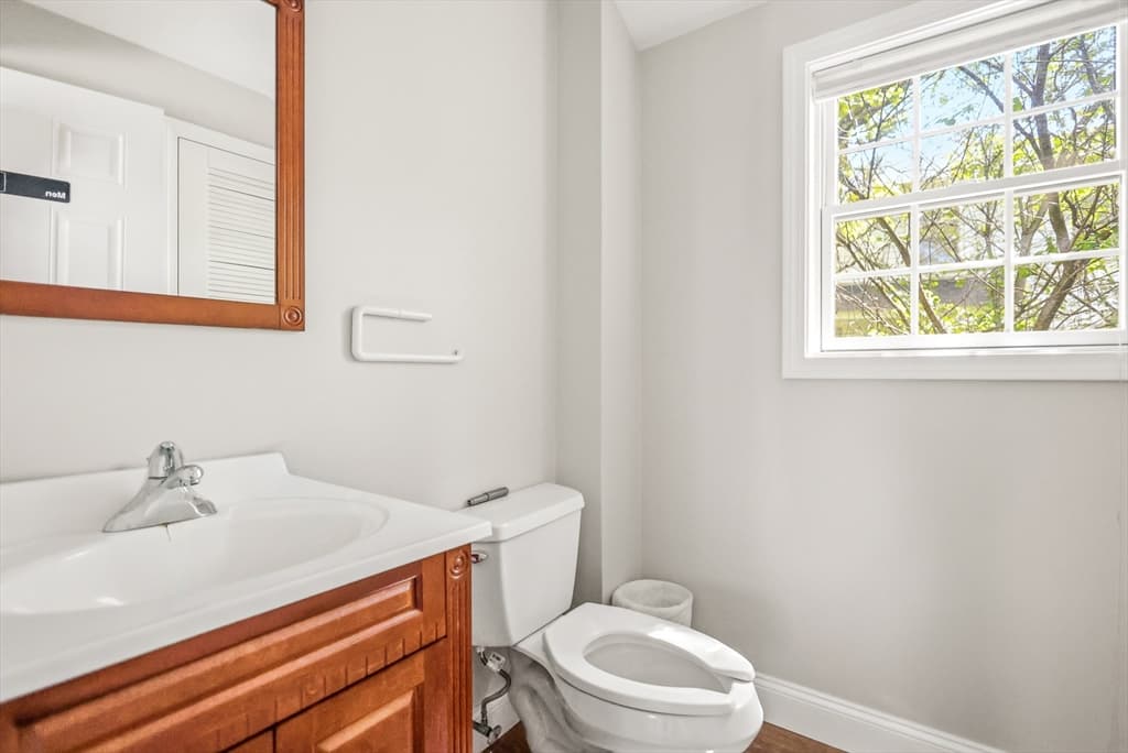 75 Essex St, Andover MA 01810 photo 18