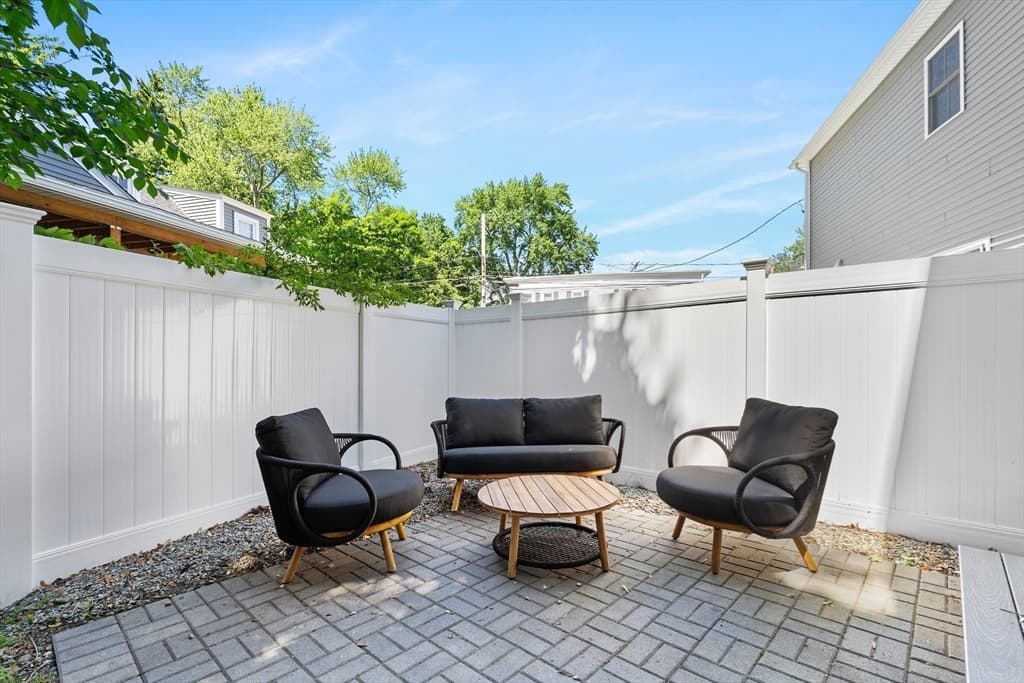 328 Village St # 328, Medway MA 02053 photo 33