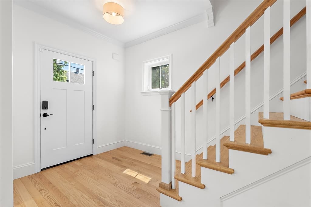 328 Village St # 328, Medway MA 02053 photo 4