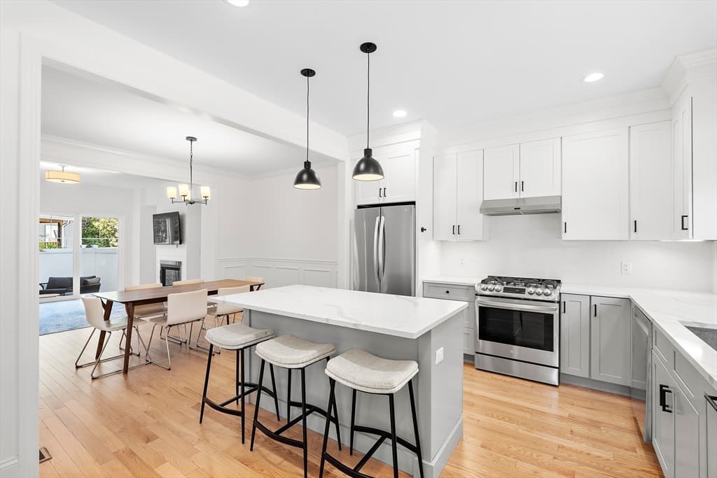 328 Village St # 328, Medway MA 02053 photo 8