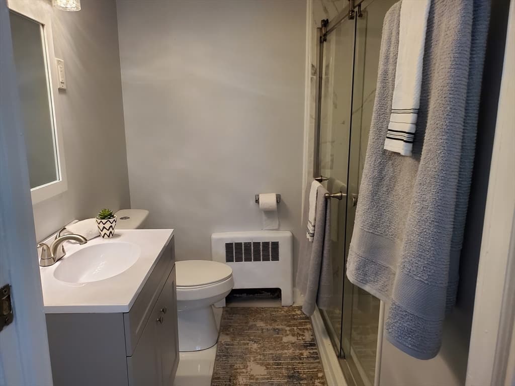 725 Bay St, Springfield MA 01109 photo 7