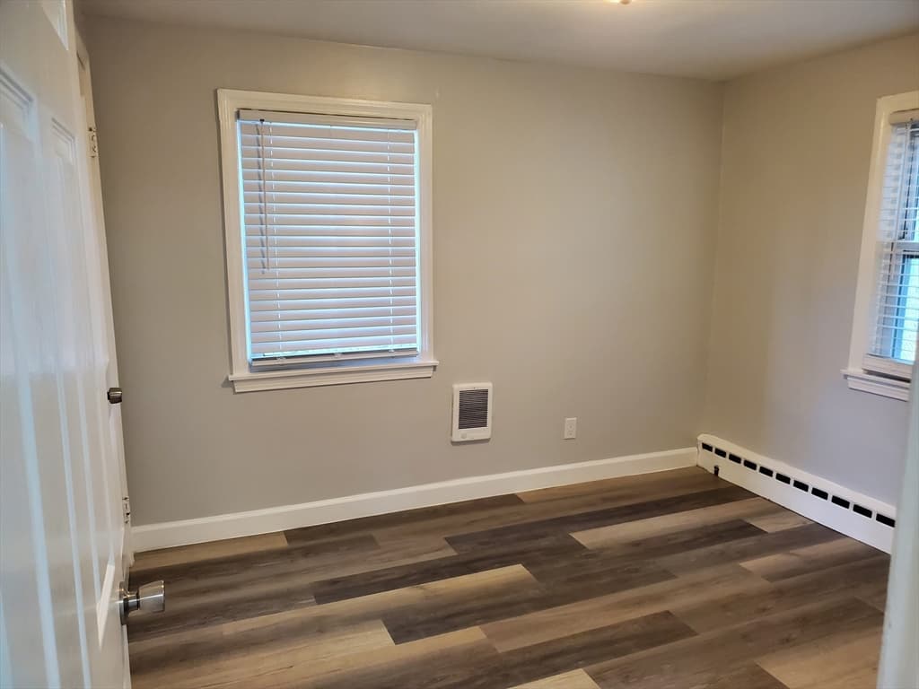 725 Bay St, Springfield MA 01109 photo 10