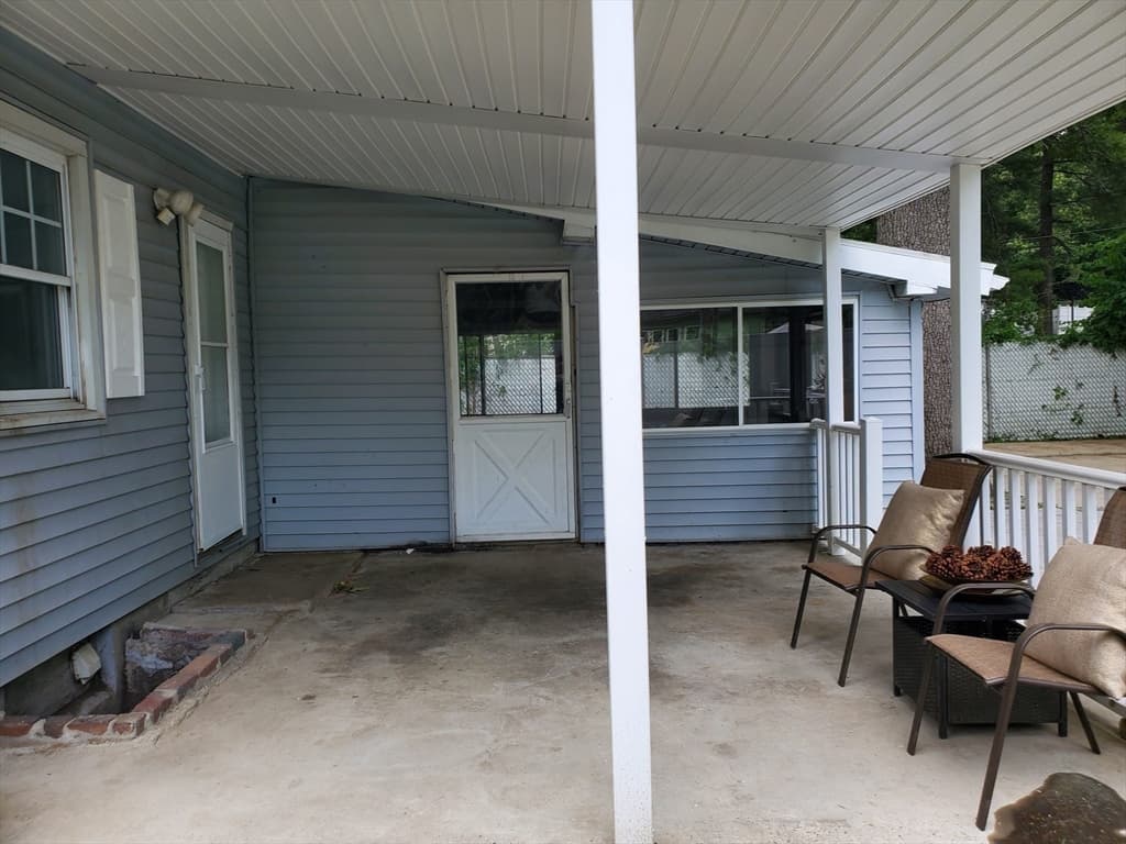 725 Bay St, Springfield MA 01109 photo 18
