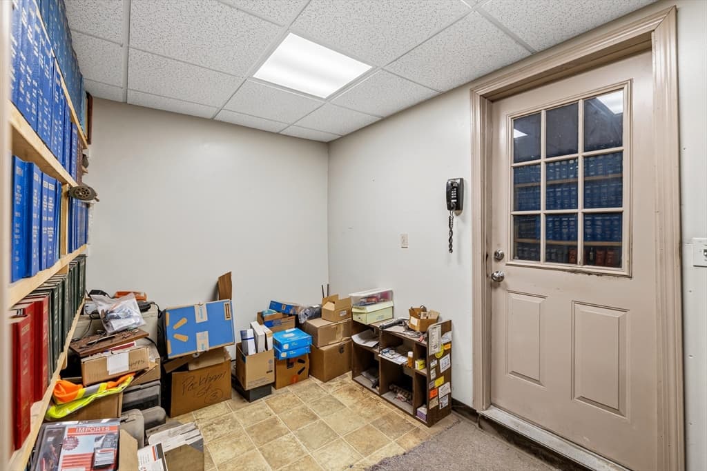 213 Peckham St, Fall River MA 02724 photo 23