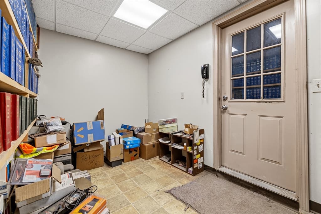 213 Peckham St, Fall River MA 02724 photo 22