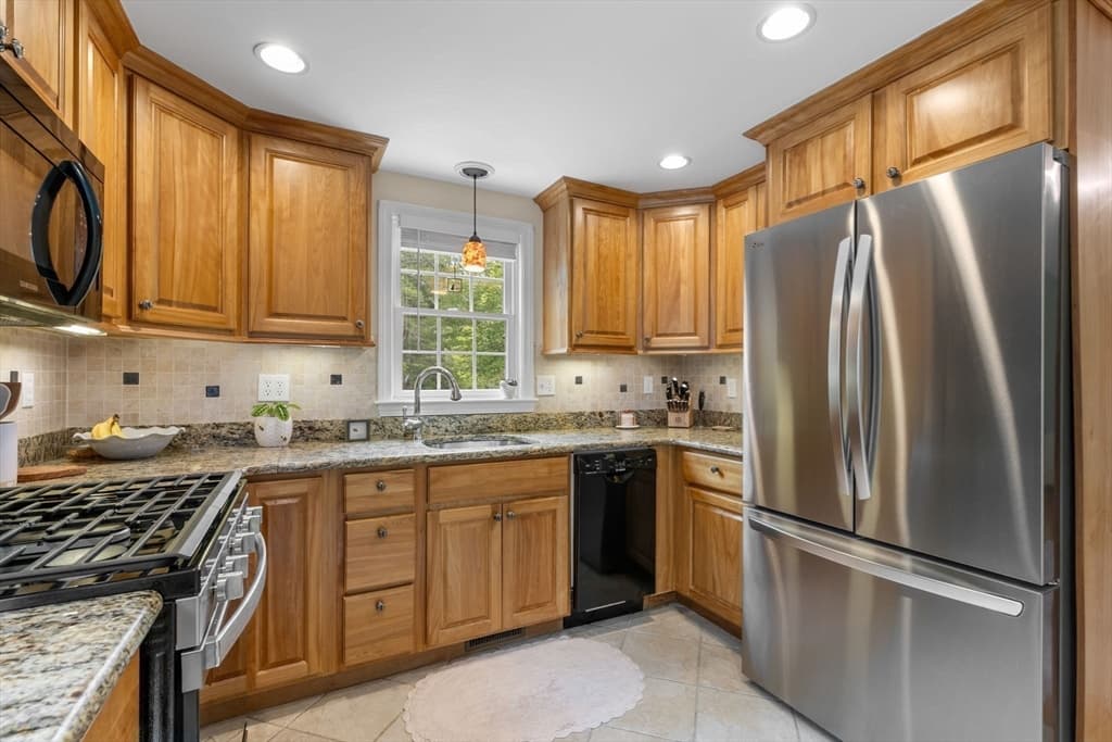 Single Family Residence at 195 Knotty Pine Ln, Barnstable MA 02632, photo 14 of 42