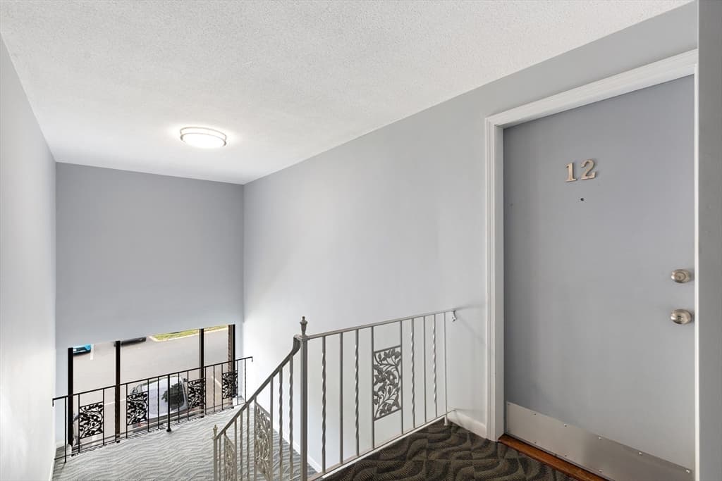 Condominium at 5 Hallmark Gardens # 12, Burlington MA 01803, Burlington, photo 15 of 20
