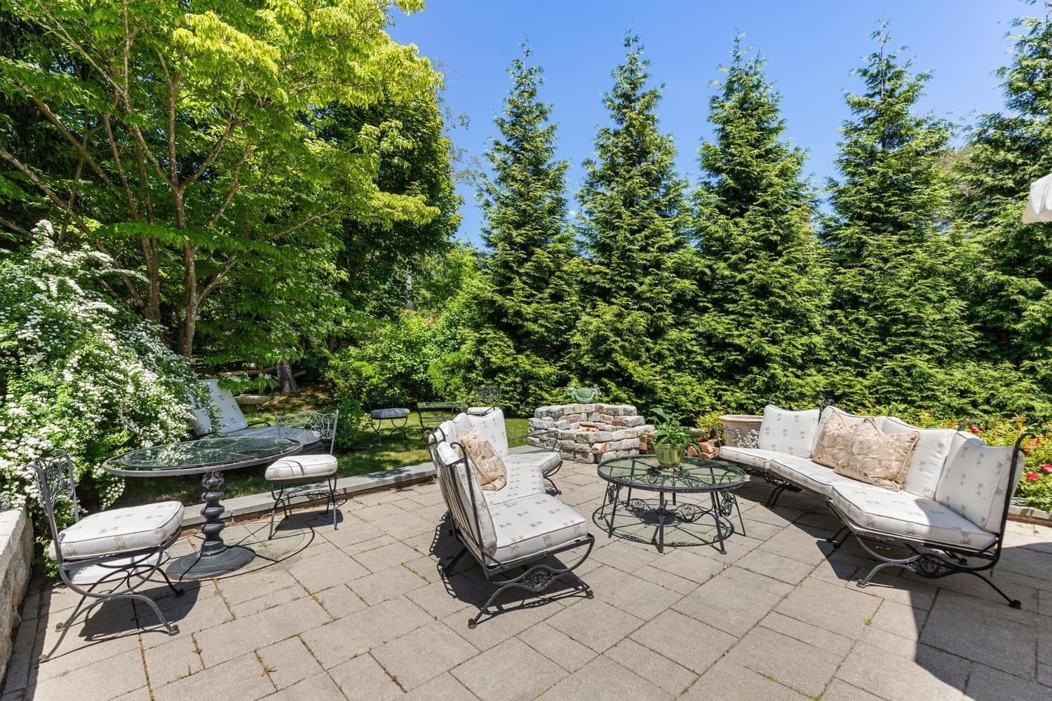 Single Family Residence at 20 Woodholm Rd, Manchester MA 01944, Manchester, photo 33 of 42